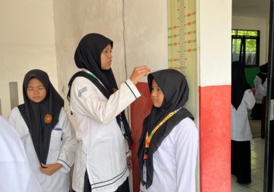 Pemeriksaan tinggi badan