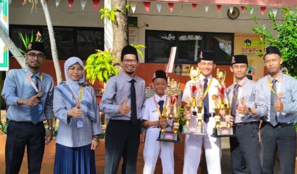 SMPIT Assa’adah Alchilashiyyah Borong 3 Penghargaan Bergengsi pada Carnival 13th PKP Ciracas