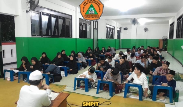Menumbuhkan Semangat Belajar Berbasis Ilmu dan Adab